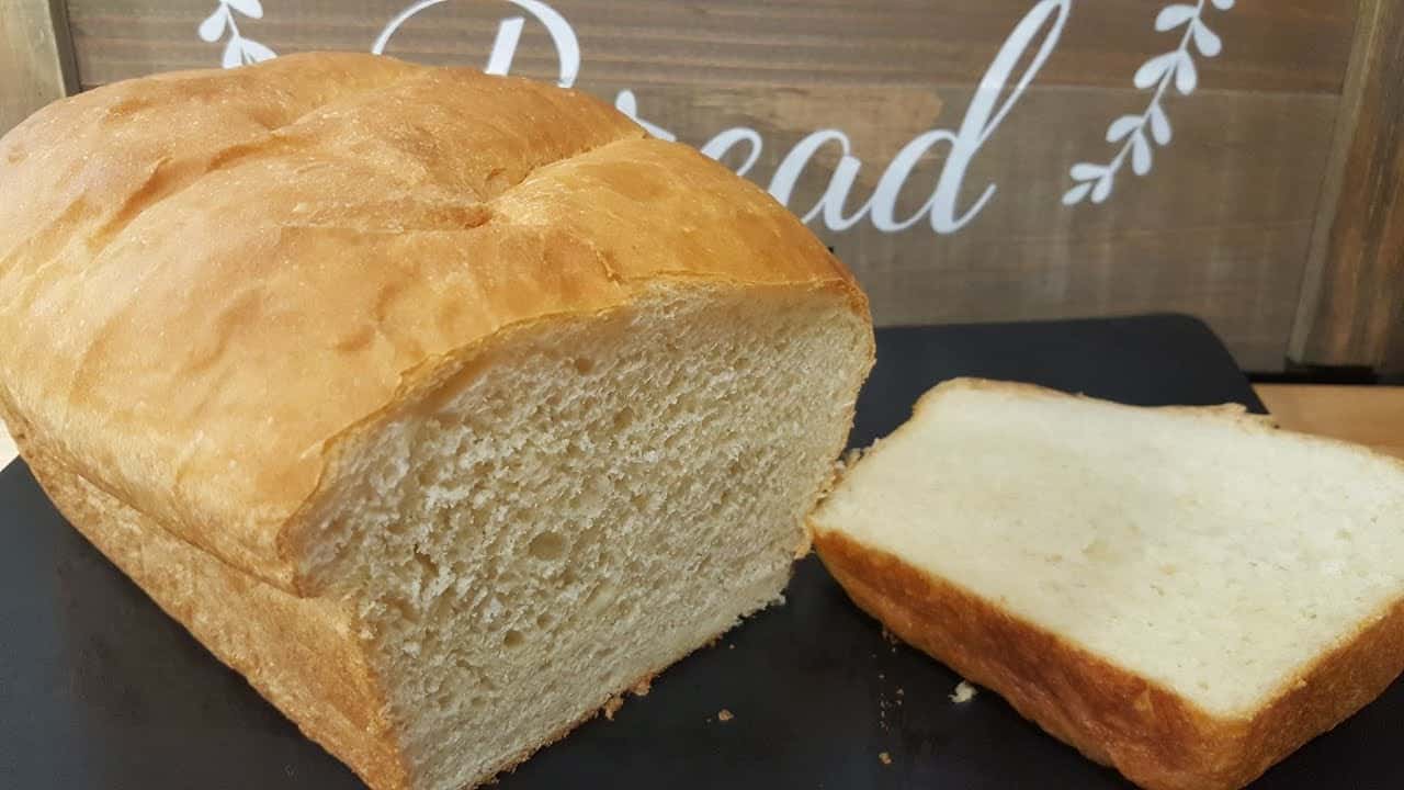 baking-bread-during-self-isolation